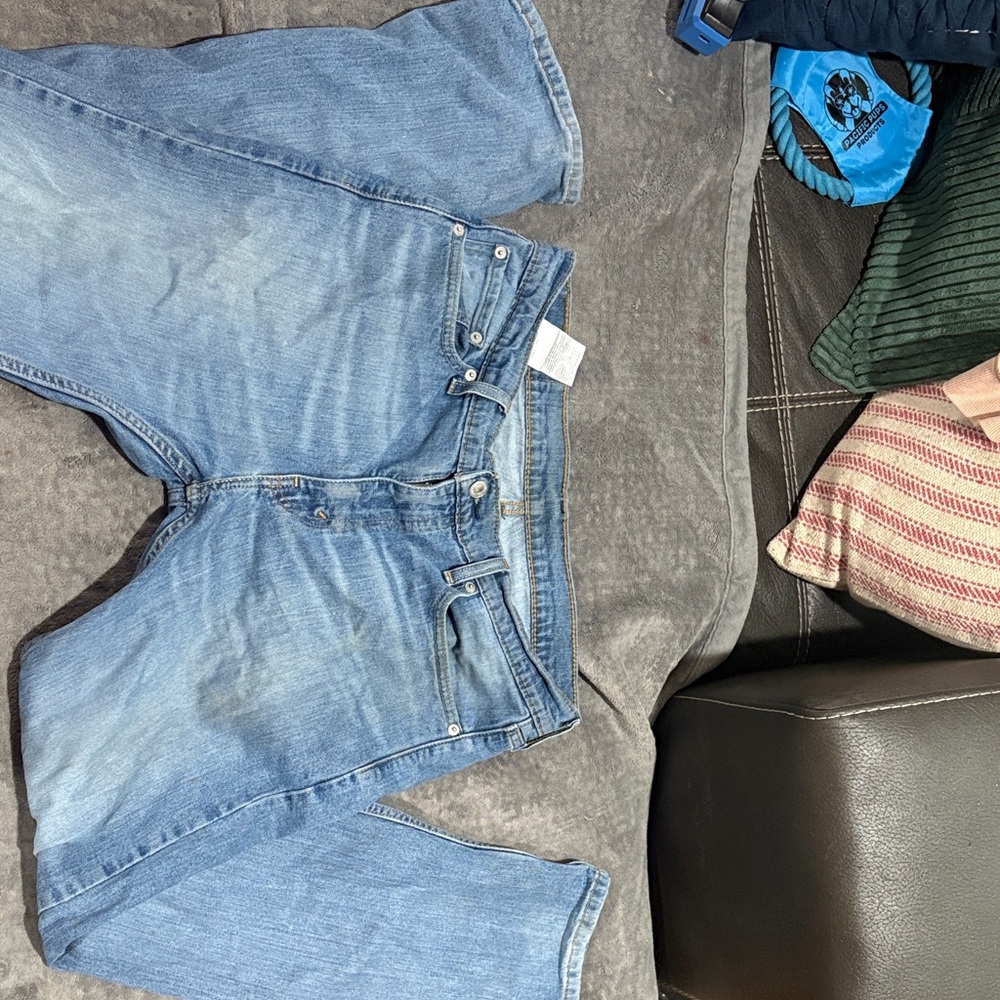 Levi's Relaxed Fit Light Blue Jeans